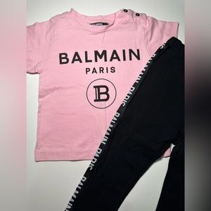 Balmain set, t shirt and pants. 12M
